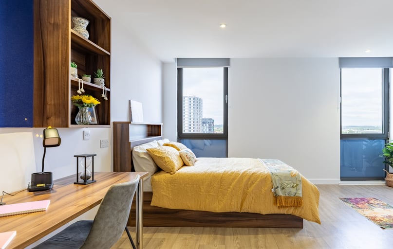 Penthouse Studio, Central Studios, 4 Greyfriars Road, City Centre, Reading - Image 1